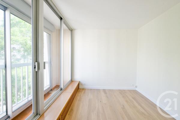 Appartement F7 à vendre  6 pièces - 104,07 m2 PARIS - 75020