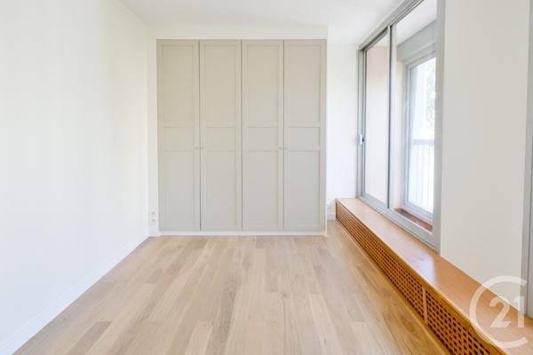 Appartement F7 à vendre  6 pièces - 104,07 m2 PARIS - 75020