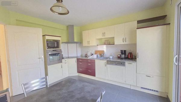 Achat - Maison Noyal-sur-Vilaine 35530 9 pièces 193 m 2 711 m 2