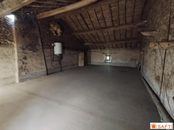 Rénovation à fort potentiel dans un cadre paisible