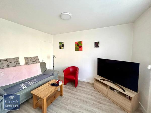 Appartement à louer 4 pièces 77m² Bourg-en-Bresse (01000)