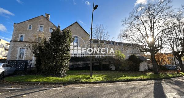 Location Appartement 2 pièces 52.1 m² - Poitiers 86000