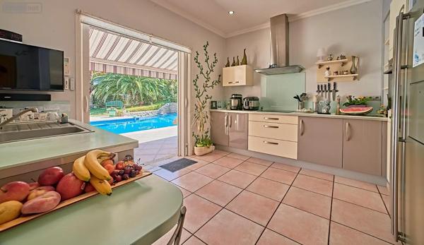 Achat - Maison Saint-Raphaël 83700 6 pièces 200 m 2 1208 m 2