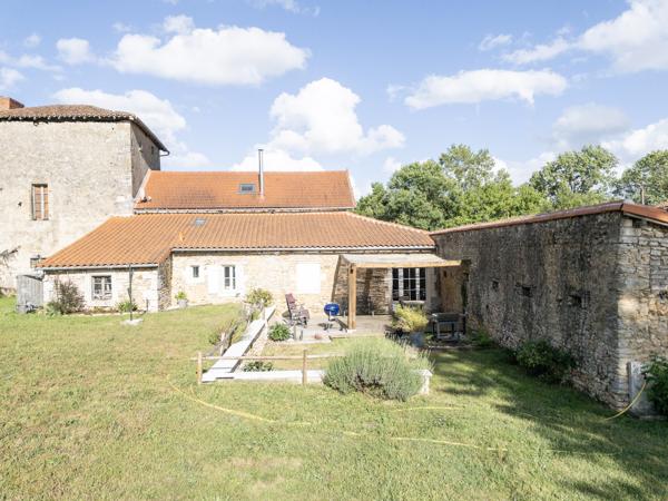 Maison à vendre à Chasseneuil-sur-Bonnieure (16260) - Charente