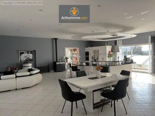 Vente Maison 7 pièces 276 m2 à Marmande