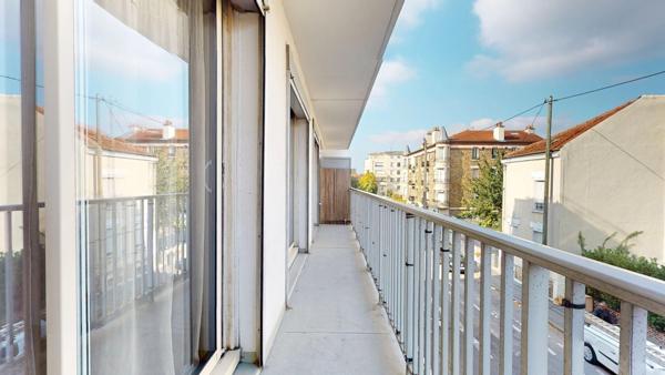 VILLEMOMBLE , HYPER CENTRE , FAMILIAL, LUMINEUX & TOUT À PIED