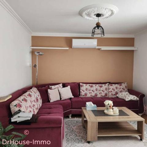 Immeuble à vendre 10 pièces de 210 m²