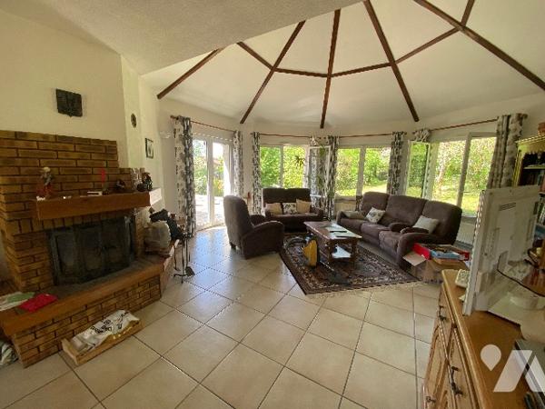 EN EXCLUSIVITE MAISON INDEPENDANTE 6P MESSEIN