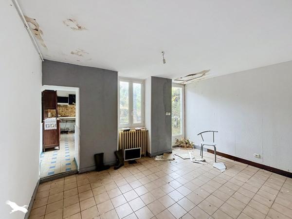 Immeuble 87 920 € Le Dorat 8 p 247 m² DPE D