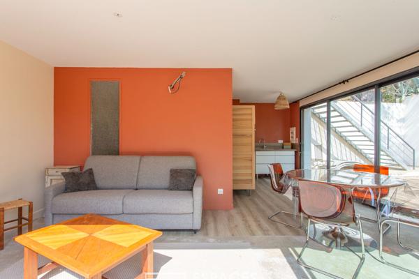 Maison contemporaine à l’orée de la pinède