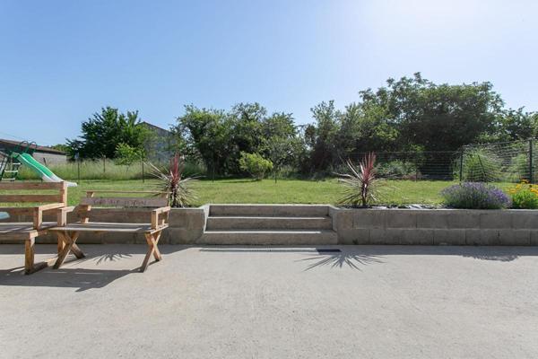 Maison Clisson 4 P . 3 Chs . 109.64 M² . T 952 M² . Terrasse . Dépendances