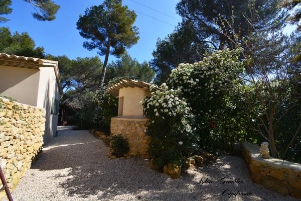 Dpt Bouches du Rhône (13), à vendre proche de  Salon-de-Provence maison P7