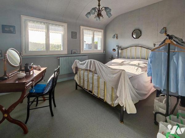 2105 - DEUX MAISONS A PROXIMITE IMMEDIATE DE LA MER