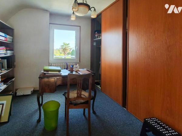 2105 - DEUX MAISONS A PROXIMITE IMMEDIATE DE LA MER