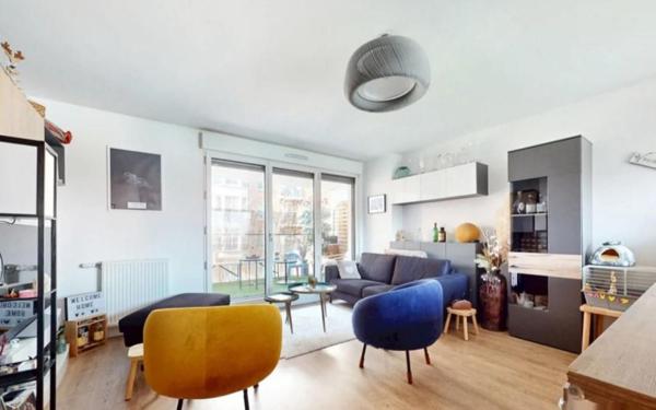 Appartement à vendre    4 pièces • 80,30 m2 Asnières-sur-Seine