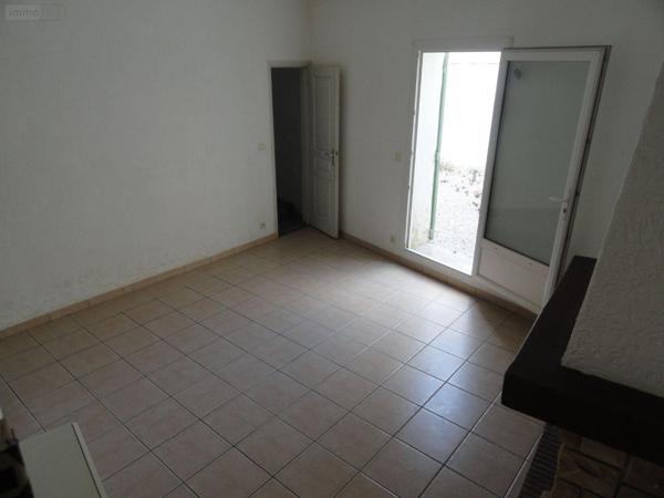 Maison de ville à vendre à Saint-Gilles dans le Gard (30800), ref : 11411/419