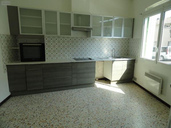 Maison de ville à vendre à Saint-Gilles dans le Gard (30800), ref : 11411/419