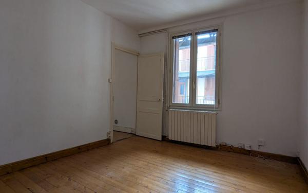 Appartement à vendre    2 pièces • 30,41 m2 Dijon