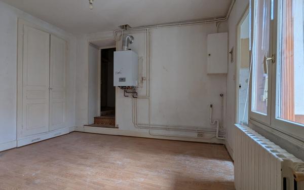 Appartement à vendre    2 pièces • 30,41 m2 Dijon