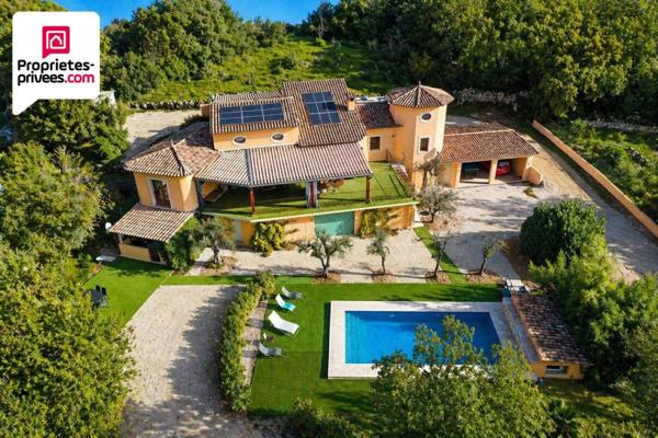 PROPRIETE  9 pièces 249 m2 avec Annexes, Piscine et terrain paysager de 4000 m2