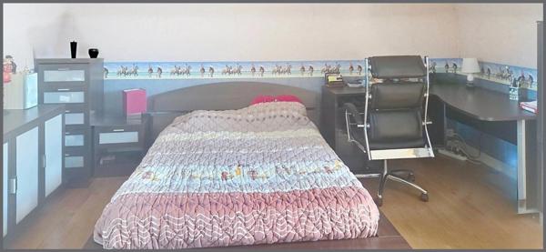 Propriété de 200m2 avec piscine-8 pièces