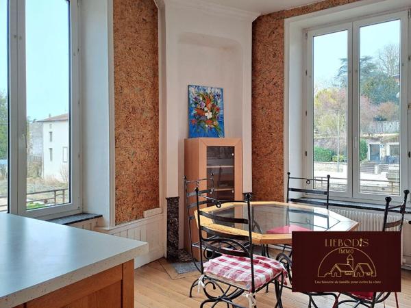 Vézelise (54330) Maison de maître pleine de potentiel