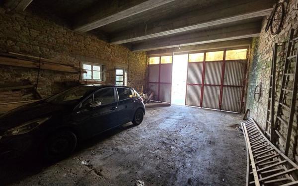 Maison à vendre    4 pièces • 103,11 m2 Aumont-Aubrac