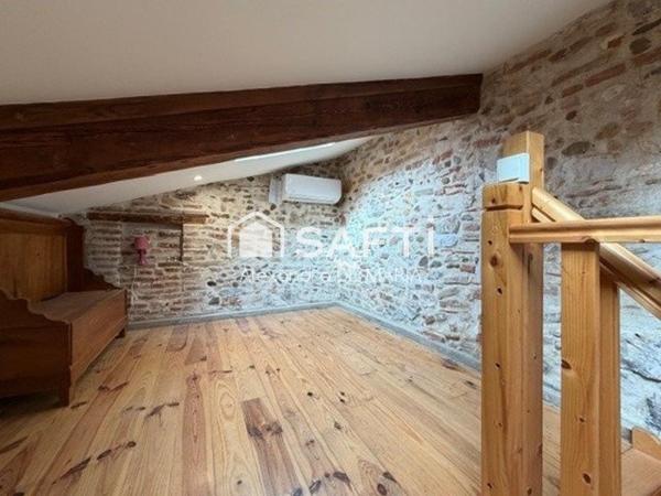 Maison rénovée secteur prisé du village proche mer