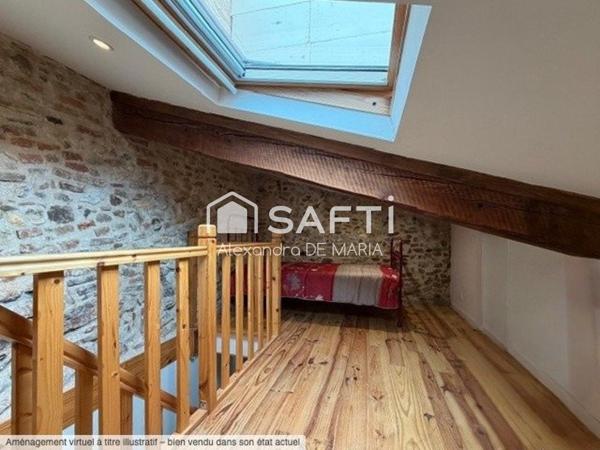 Maison rénovée secteur prisé du village proche mer