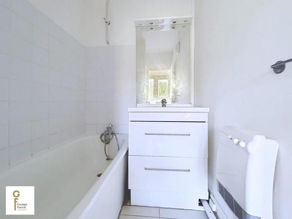 Appartement à louer à Roubaix réf. LA23508-GF
