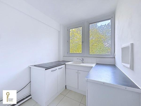 Appartement à louer à Roubaix réf. LA23508-GF