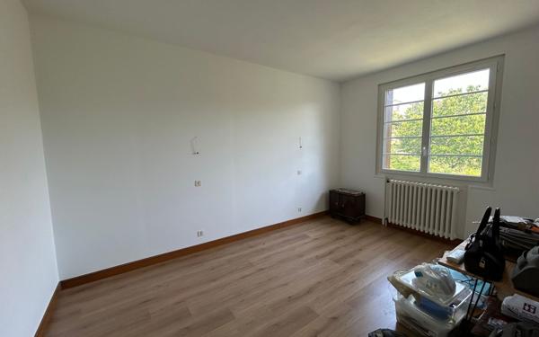 Maison à vendre    5 pièces •  La Rochefoucauld