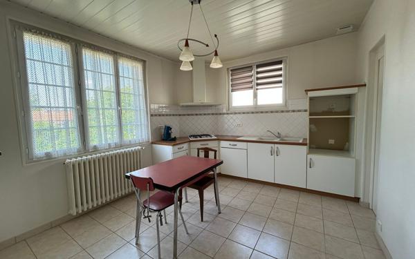 Maison à vendre    5 pièces •  La Rochefoucauld