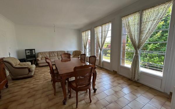 Maison à vendre    5 pièces •  La Rochefoucauld