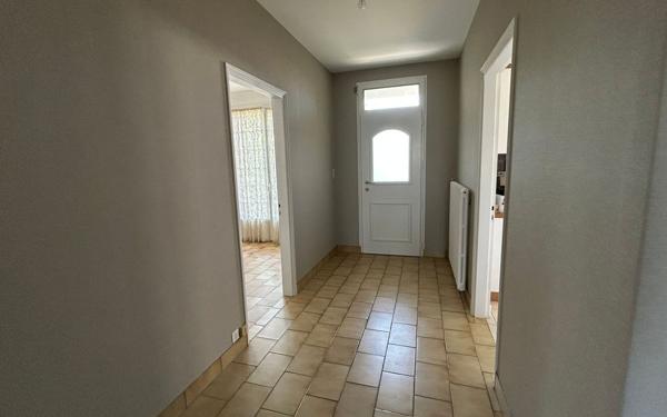 Maison à vendre    5 pièces •  La Rochefoucauld