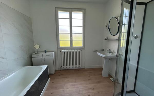 Maison à vendre    5 pièces •  La Rochefoucauld