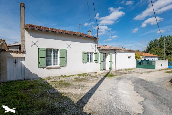 Maison à vendre |  Saint-Jean-d'Angély |  3 pièces | 76 m²