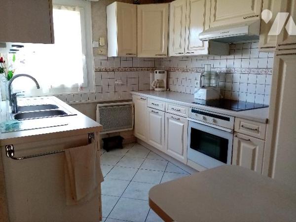 Secteur résidentiel, pavillon élevé sur sous-sol , de 121m² terrain de 1132 m²