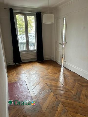 Appartement · Location Paris (75010) 4 pièces · 82m²