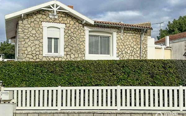 Maison à vendre    4 pièces •  Royan