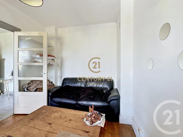 Appartement T2 à vendre  2 pièces - 40 m 2   GIVORS  - 69