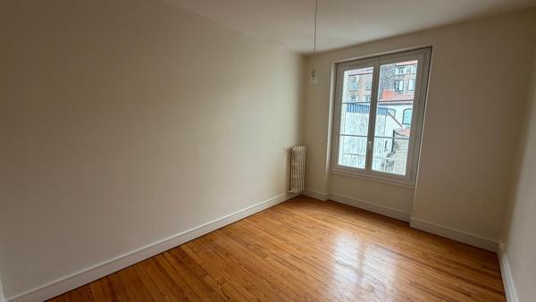 Appartement 4 pièce(s) 3 chambre(s) 100 m²