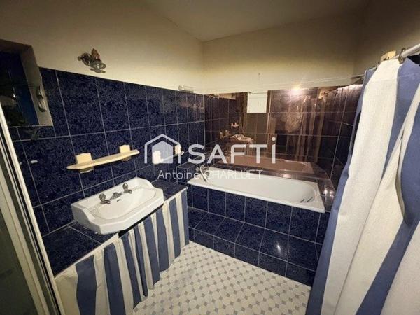 Maison de 97 m² - deux chambres - ancien salon de coiffure