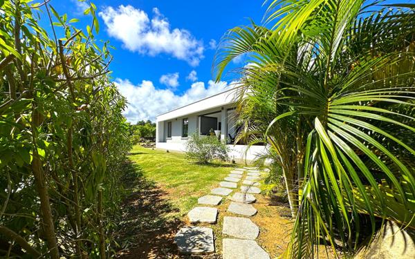 Maison à vendre    4 pièces •  Le Marigot