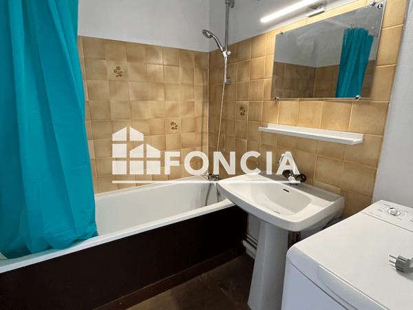Location Studio 30.53 m² - RESIDENCE LE LIMOGES 1 Niort 79000