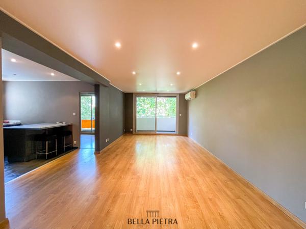 Montpellier (34000) Magnifique T4 rénové par architecte à Port Marianne