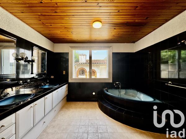 Maison à vendre 5 pièces 181 m² Castelsarrasin