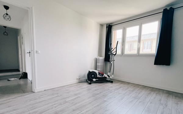 Appartement à vendre    3 pièces • 63 m2 Saint-Maur-des-Fossés