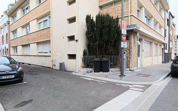 Appartement à louer    1 pièce • 25,22 m2 Reims