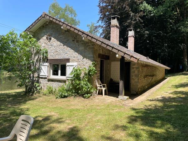 Un étang de plus de 2 hectares, une maison simple et vraie, au cœur de 10 hectares de nature préservée SAINT LEONARD DE NOBLAT (87)